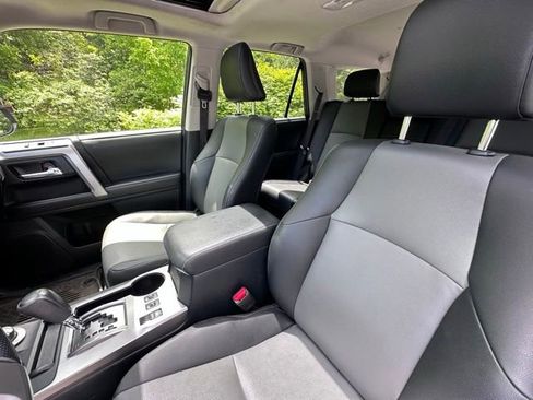 Used 2023 Toyota 4Runner SR5 Premium w/ Moonroof Package AWD/4WD image 12