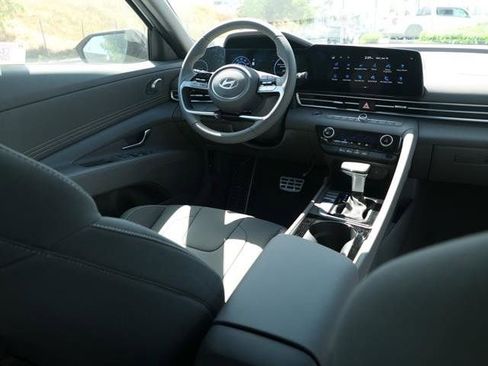 New 2025 Hyundai Elantra SEL w/ Cargo Package FWD image 24