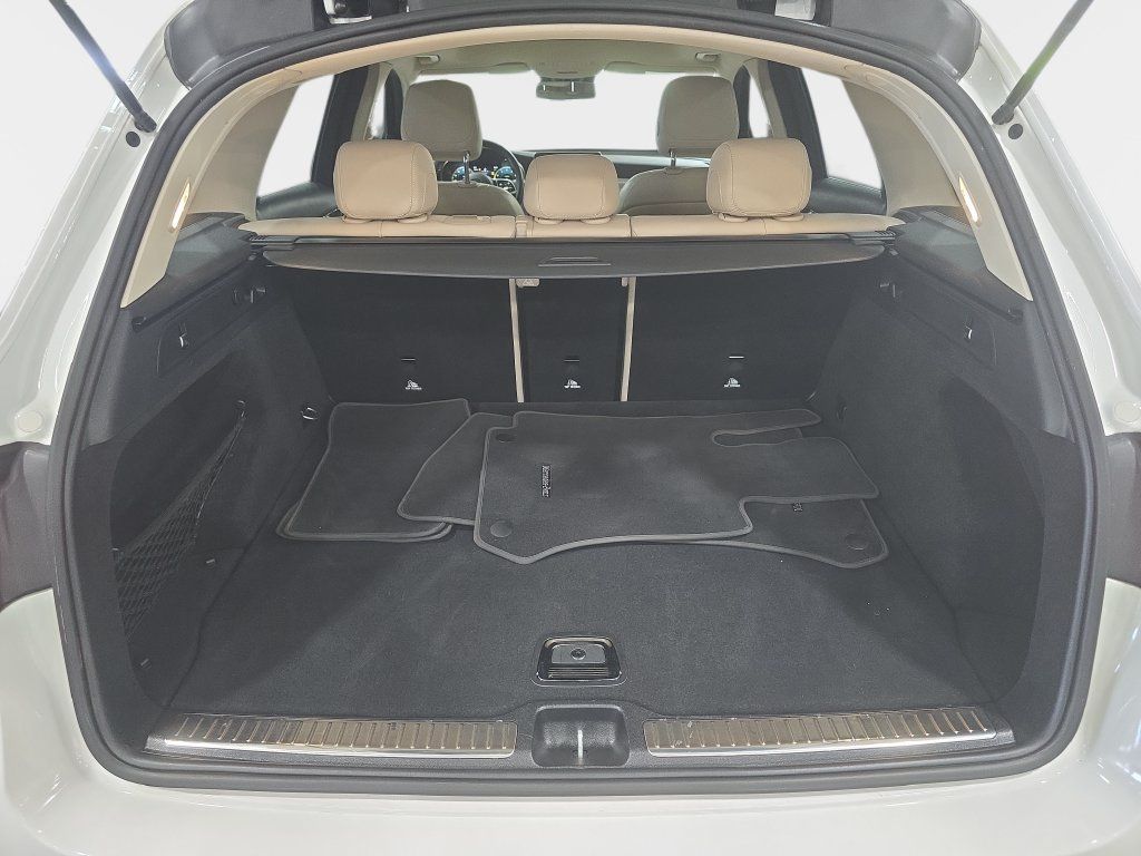 Used 2022 Mercedes-Benz GLC 300 image 16