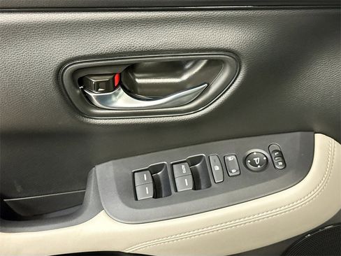 New 2026 Honda HR-V LX image 15