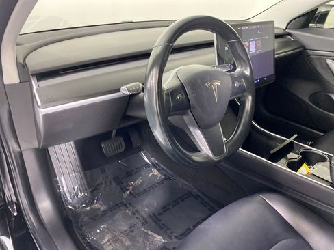 Used 2018 Tesla Model 3 Long Range image 10