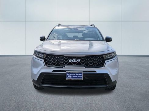 Used 2022 Kia Sorento S w/ Panoramic Sunroof Package AWD/4WD image 2
