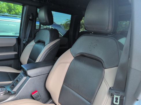 Used 2022 Ford Bronco Wildtrak AWD/4WD image 5