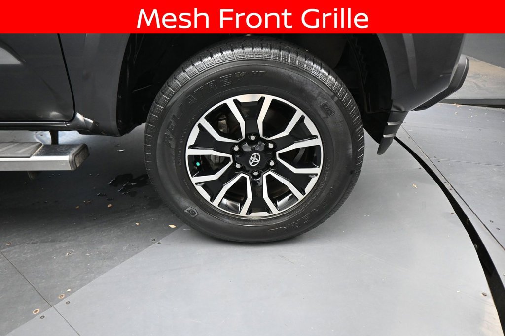 Used 2021 Toyota Tacoma TRD Sport w/ Technology Package RWD image 19