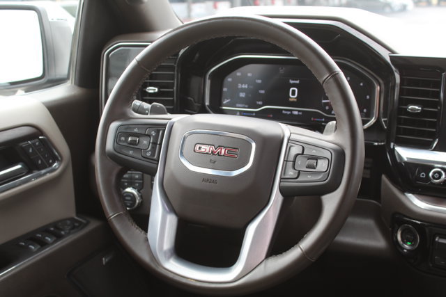 Used 2025 GMC Sierra 1500 SLT AWD/4WD image 23
