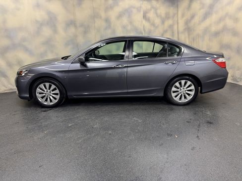 Used 2014 Honda Accord EX image 3