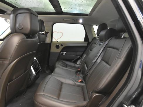 Used 2019 Land Rover Range Rover Sport HSE image 14