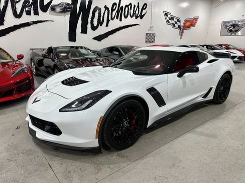 Used 2015 Chevrolet Corvette Z06 w/ 2LZ Preferred Equipment Group image 22