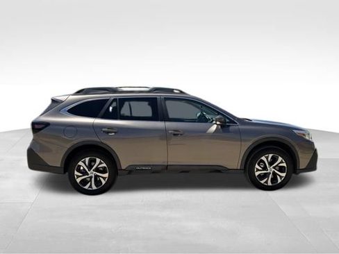 Used 2021 Subaru Outback Limited XT AWD/4WD image 2