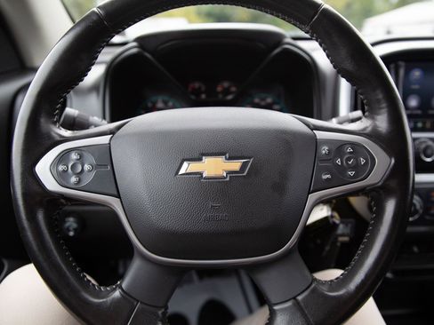 Certified 2022 Chevrolet Colorado LT w/ LT Convenience Package image 12