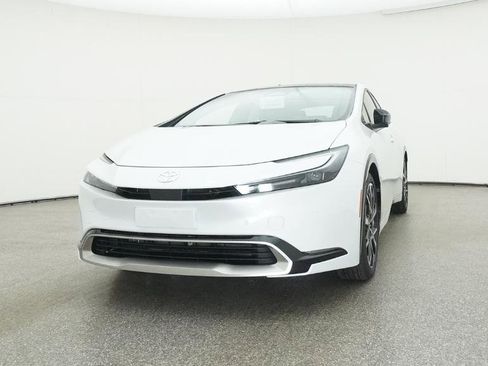 New 2026 Toyota Prius Plug-In Hybrid image 4