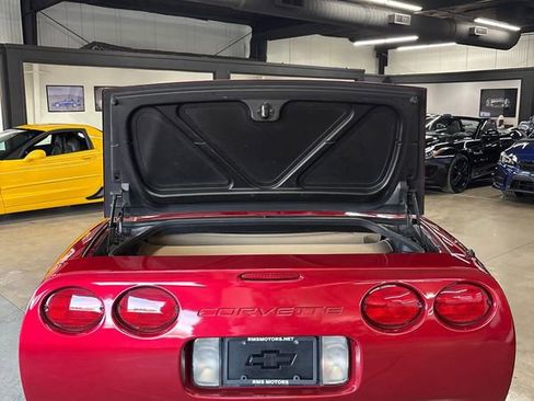 Used 2004 Chevrolet Corvette Convertible w/ Preferred Equipment Group image 64