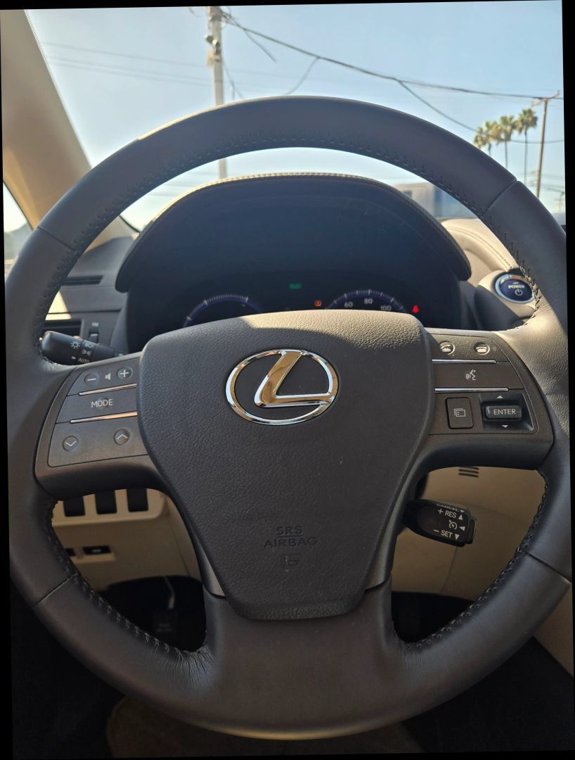 Used 2011 Lexus HS 250h w/ Preferred Accessory Package FWD image 19