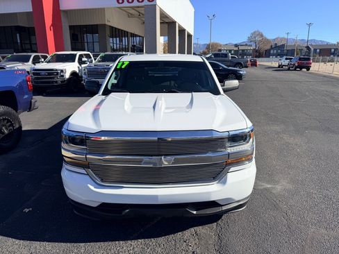 Used 2017 Chevrolet Silverado 1500 W/T w/ Trailering Package image 22