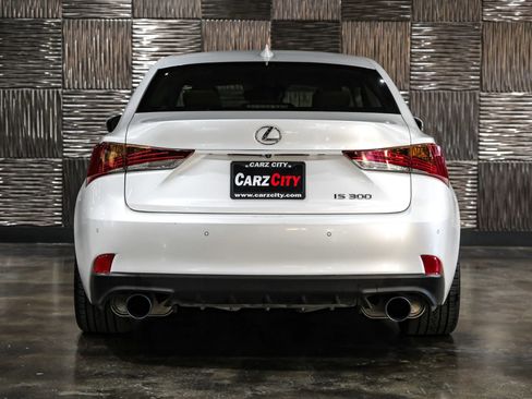Used 2018 Lexus IS 300 w/ Comfort Package image 13