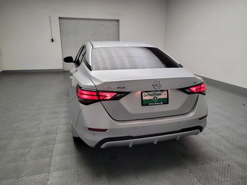Used 2021 Nissan Sentra SV FWD image 6