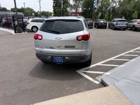 Used 2012 Chevrolet Traverse LT AWD/4WD image 9