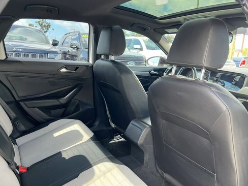Used 2019 Volkswagen Jetta R-Line FWD image 17