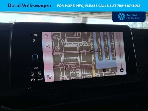Used 2025 Volkswagen Atlas Cross Sport SEL R-Line AWD/4WD image 18