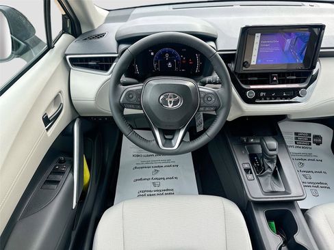 New 2026 Toyota Corolla Cross LE image 2