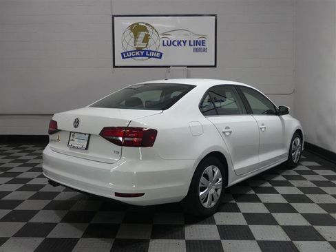 Used 2017 Volkswagen Jetta S image 10