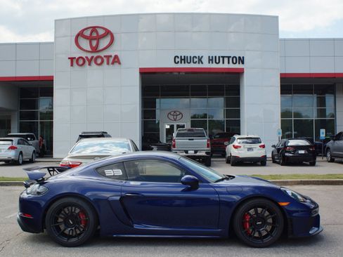 Used 2021 Porsche 718 Cayman GT4 RWD image 18