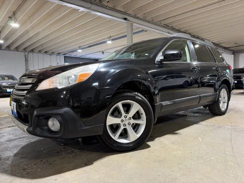 Used 2014 Subaru Outback 2.5i Limited AWD/4WD image 2