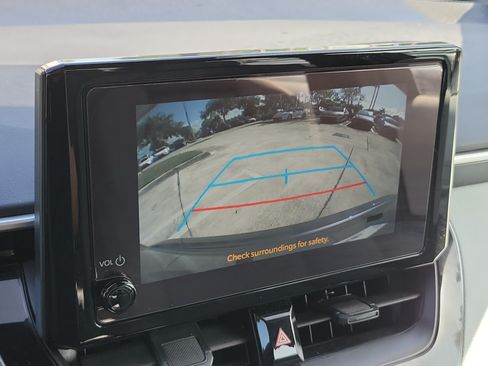 Used 2025 Toyota Corolla SE FWD image 29