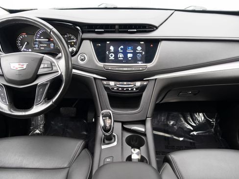 Used 2019 Cadillac XT5 Luxury w/ Trailering Package AWD/4WD image 19