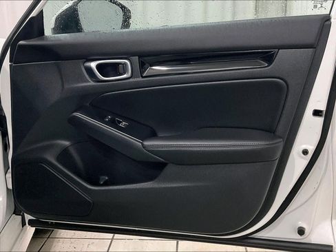 Used 2023 Honda Civic Touring image 12