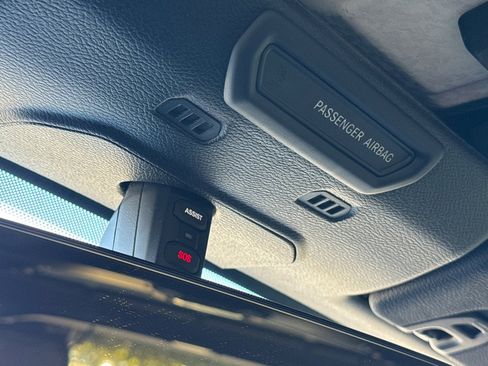 Used 2018 Jeep Wrangler Unlimited Sahara image 22