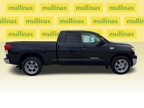 Used 2011 Toyota Tundra 2WD Double Cab w/ Tow Pkg image 2