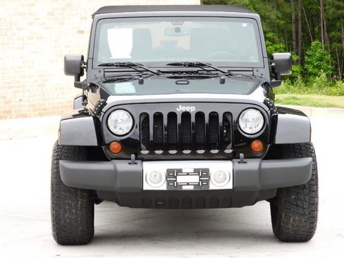 Used 2013 Jeep Wrangler Sahara w/ Connectivity Group AWD/4WD image 30
