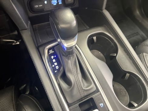 Used 2020 Hyundai Santa Fe Limited image 26