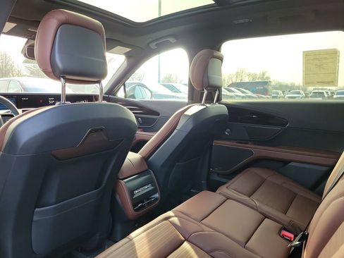 New 2026 Lincoln Nautilus Reserve image 15