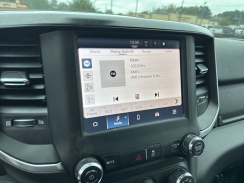 Used 2024 RAM 2500 Big Horn image 24