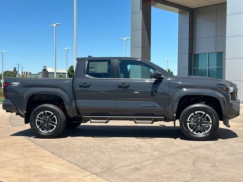 New 2026 Toyota Tacoma TRD Sport AWD/4WD image 3