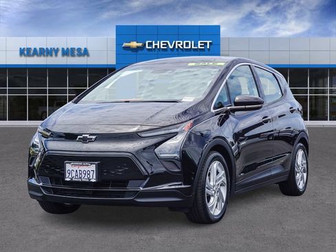 Used 2022 Chevrolet Bolt LT FWD image 3