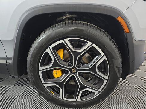 Used 2024 Rivian R1S Adventure Quad AWD/4WD image 11