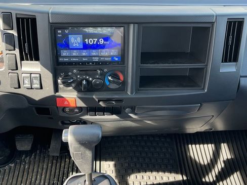 New 2024 Chevrolet Low Cab Forward image 19