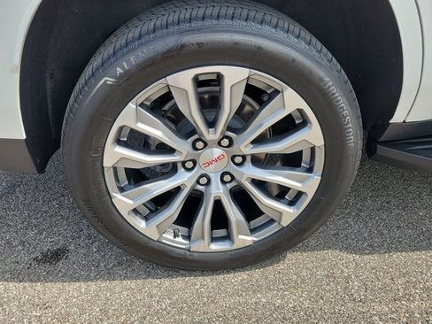 Used 2024 GMC Yukon Denali AWD/4WD image 7