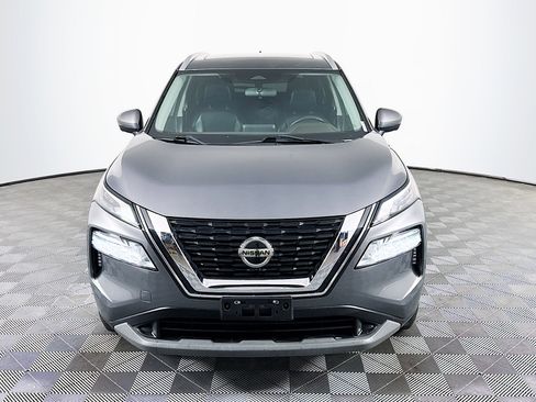 Used 2021 Nissan Rogue SV w/ Premium Package image 2