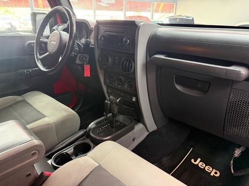 Used 2009 Jeep Wrangler X AWD/4WD image 12