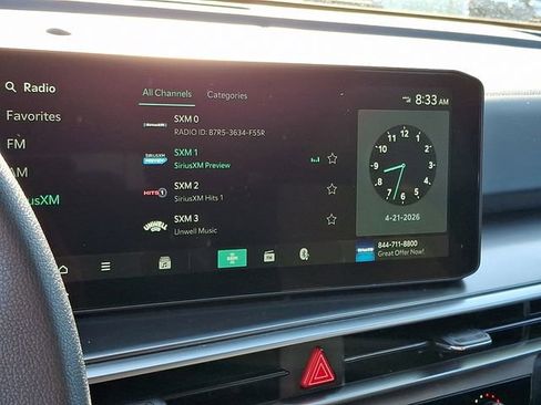Used 2025 Kia Sorento LX FWD image 18