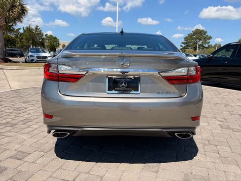 Used 2018 Lexus ES 350 w/ Luxury Package w/Wood Trim FWD image 10