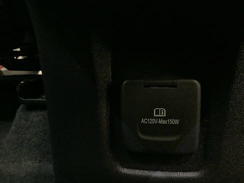 Used 2024 GMC Terrain AT4 w/ Tech Package AWD/4WD image 23