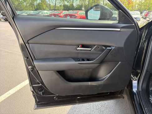 Used 2025 MAZDA CX-50 2.5 Hybrid w/ Preferred Pkg image 17