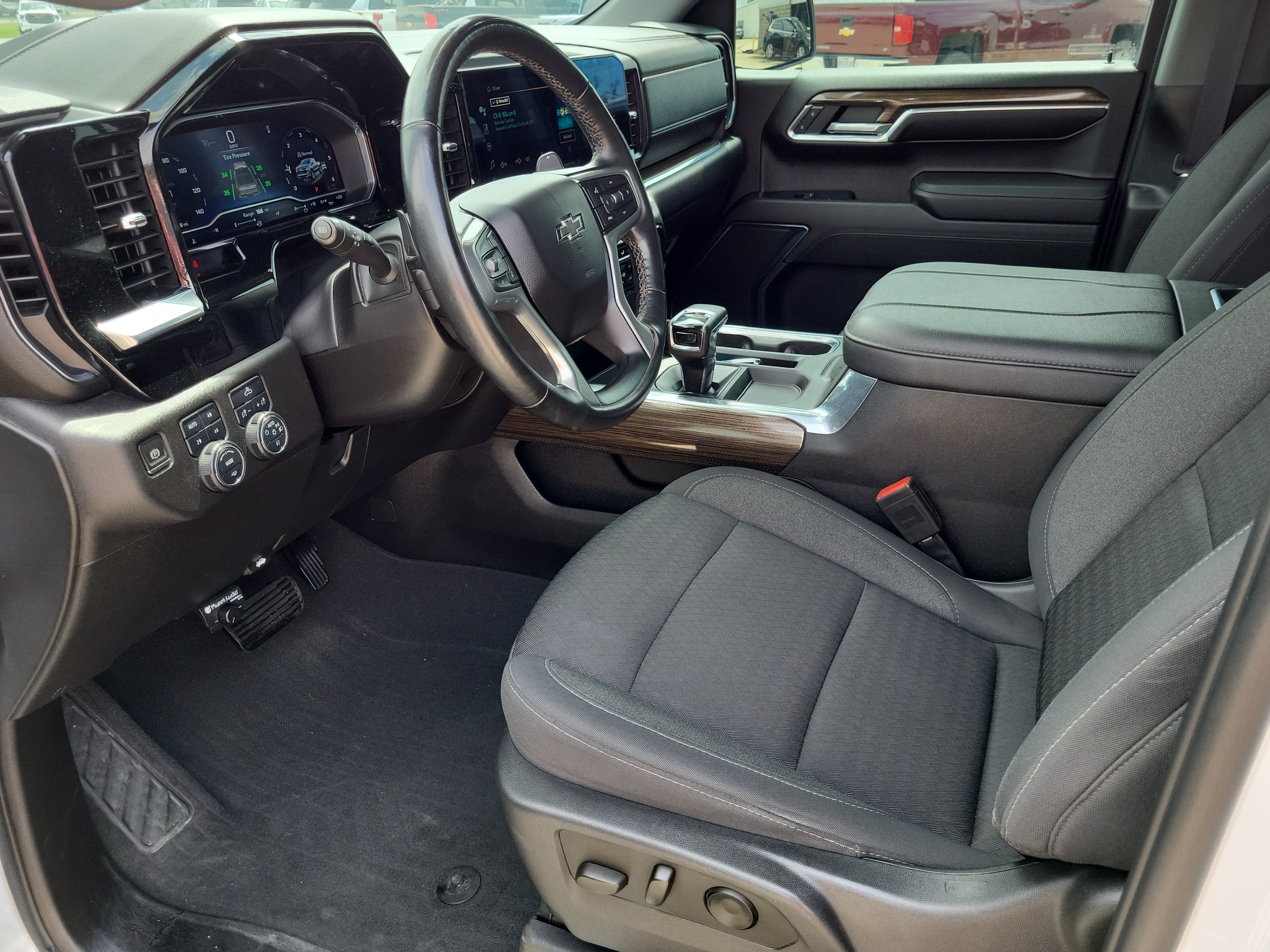 Used 2023 Chevrolet Silverado 1500 RST AWD/4WD image 14