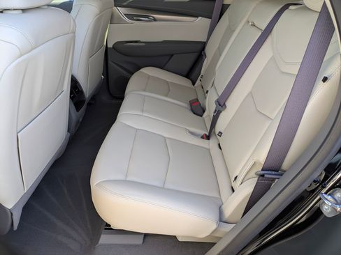 Certified 2023 Cadillac XT5 Premium Luxury w/ LPO, Floor Liner Package image 30