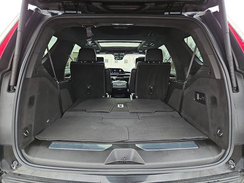 Used 2023 Cadillac Escalade Sport Platinum w/ LPO, ONYX Package image 30